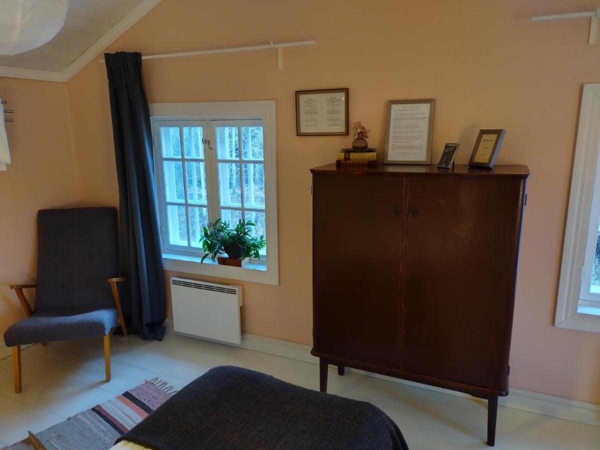 Brobacka Gasthem Bed & Breakfast Jomala Екстериор снимка