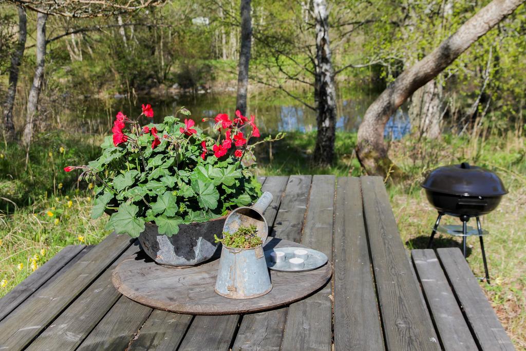 Brobacka Gasthem Bed & Breakfast Jomala Екстериор снимка